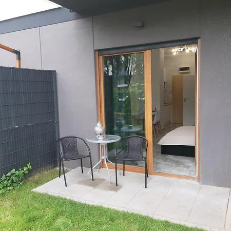 Na Grobli 20 Z Ogrodkiem *